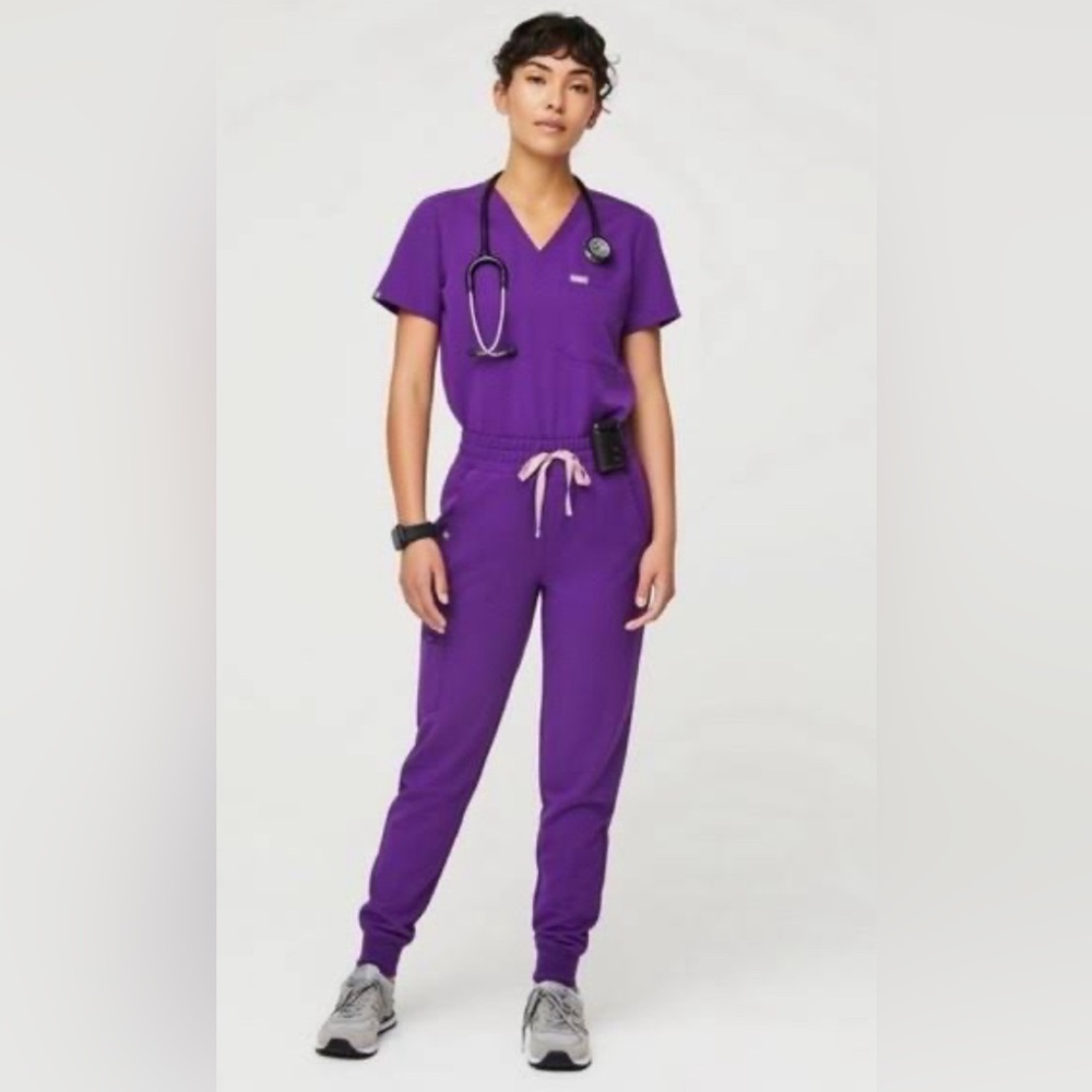 Magic Purple Figs Scrub Set